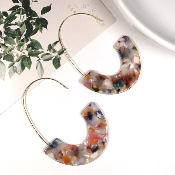 Jewelry - Multicolored Tortoise Shell Resin Dangle Earrings